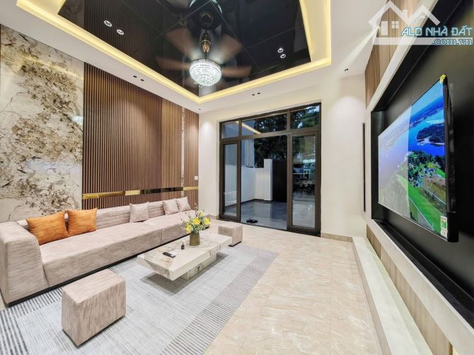 Nhà 3 tầng mặt tiền Trần Kim Xuyến Full Nội Thất - cách cầu Nguyễn Tri Phương khoảng 300m - 7