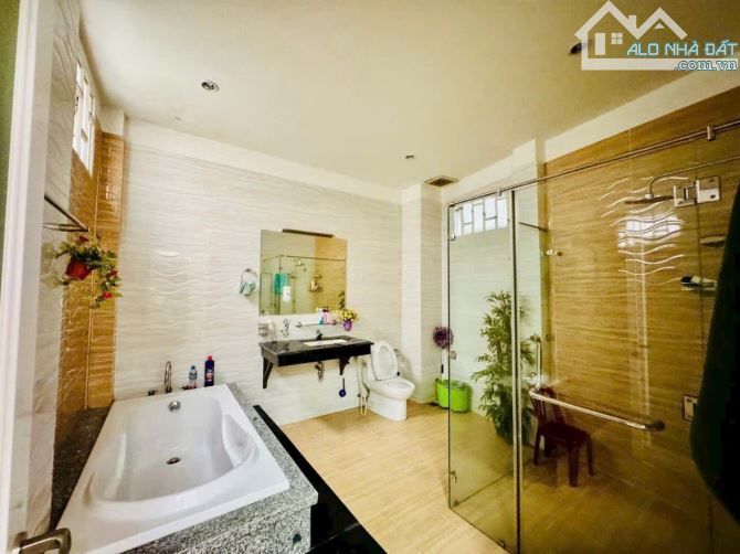 ❌PHÚ NHUẬN - THÍCH QUẢNG ĐỨC HXH TRÁNH - GẦN 150M2 - 4TẦNG - CHỈ 24 TỶ - 7