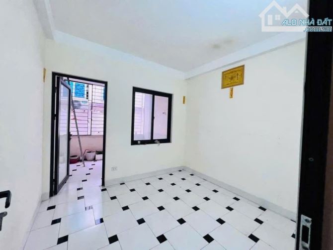 Mỹ Đình, Cực hiếm , Gần Ô tô, DT 30m2x 5 tầng, MT3,6m, Giá 7,5 tỷ - 7