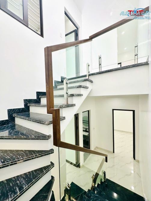 🌳Bán nhà 3 tầng ngõ 379 Miếu Hai Xã - Hồ Sen - Lê Chân - 8