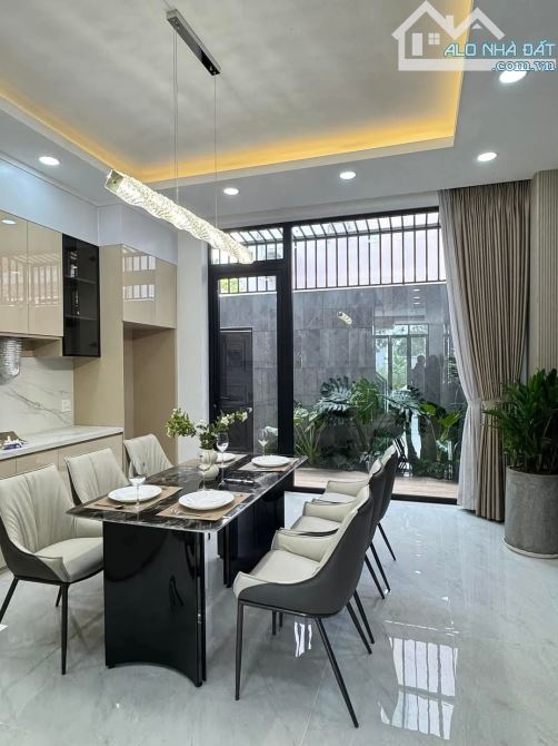 BÁN NHÀ 3 TẦNG FULL NỘI THẤT KDC HỒNG LOAN - GIÁ TỪ 5,8 TỶ - 8