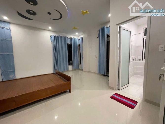 Bán nhà 3 tầng lô góc Thanh lương 8 & Thanh lương 12 - Hoà Xuân Giá: 10tỷ9 tl - 8
