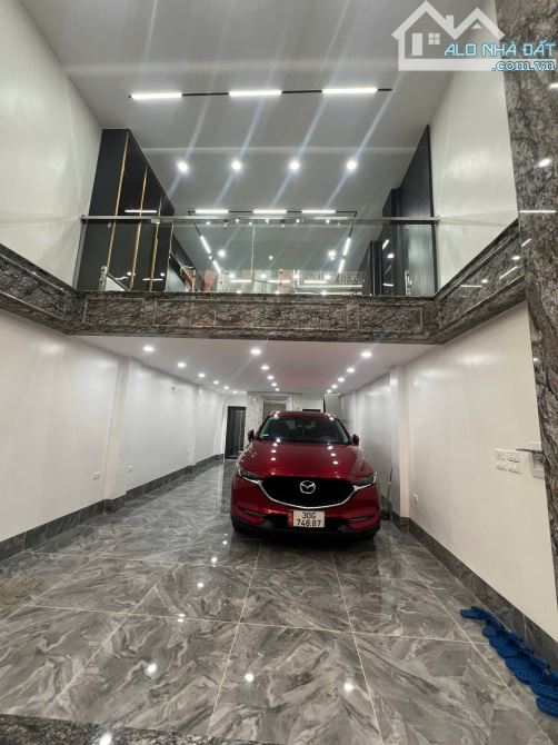 Chính chủ bán nhà 7tầng, thang máy 68m,ôtô vào nhà, ở sướng, kinh doanh đỉnh cao, Lĩnh Nam