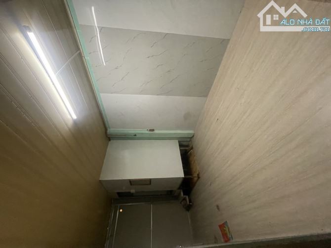 HẺM XE TẢI TRỊNH ĐÌNH TRỌNG - PHƯỜNG PHÚ TRUNG, TÂN PHÚ -DT: 3.5/3.75*24M - 7 TỶ 75 - 8