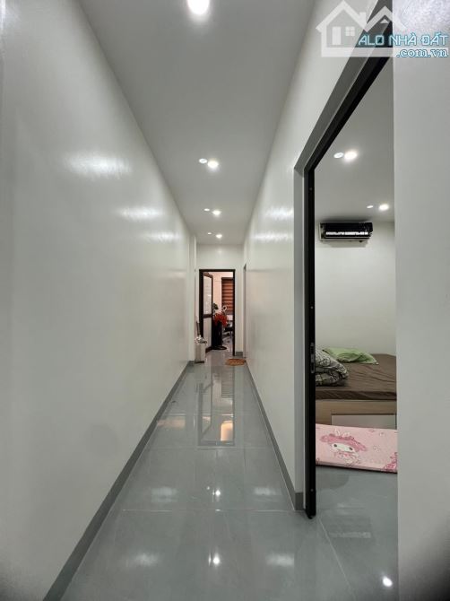 Cần Tiền Bán Gấp Nhà 5T 42M Vĩnh Hưng- HM, Lô Góc Sát Phố- Ngõ Ô Tô 5 Tạ- Nhỉnh 8 Tỷ(TL) - 8