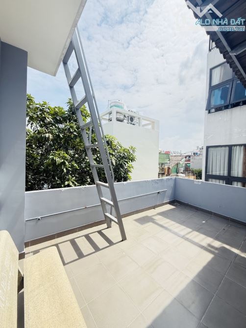 Bán nhà Quang Trung, P.10 Gò Vấp, gần BV Hồng Đức, 54m2 (4 x 13.5) x 3 tầng, 6.7 tỷ - 8