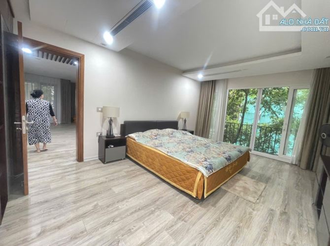 BÁN SIÊU BIỆT THỰ SÂN VƯỜN VIP NHẤT ECOPARK – DT 347m², 3 TẦNG, MT 18m – GIÁ 66TỶ - 8