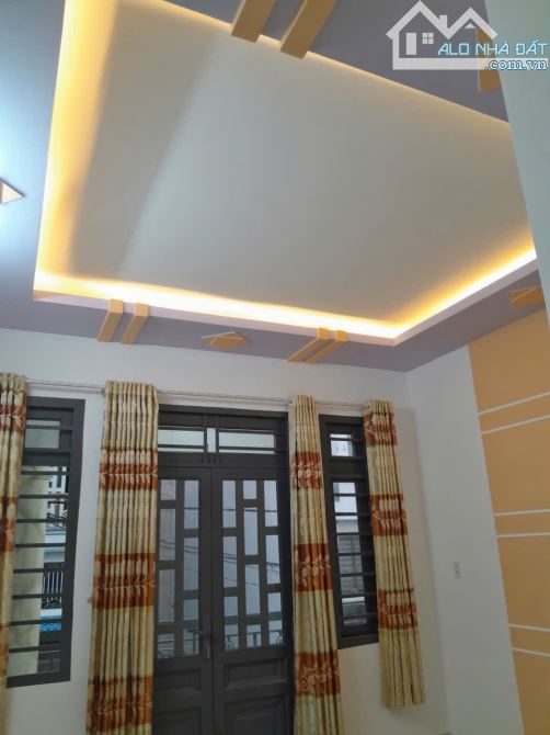💥💥 NHÀ GẦN NGÃ 3 ĐÔNG QUANG  - TRẦN THỊ HÈ - ĐƯỜNG 8m XE HƠI THÔNG - 8