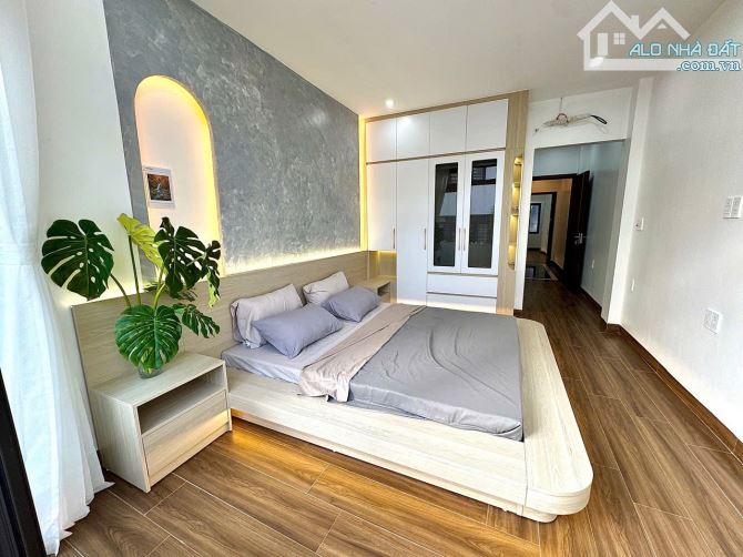 Bán căn 4 tầng sân cổng độc lập cực đẹp ô tô đỗ ở Đông Khê, Ngô Quyền. - 8