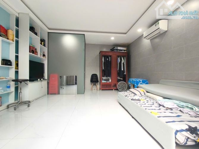 Bán nhà 2 tầng mới đẹp ngang 10m2 công nhận đủ 120m2 Trung chánh Hóc môn chỉ 5 tỷ còn TL - 8
