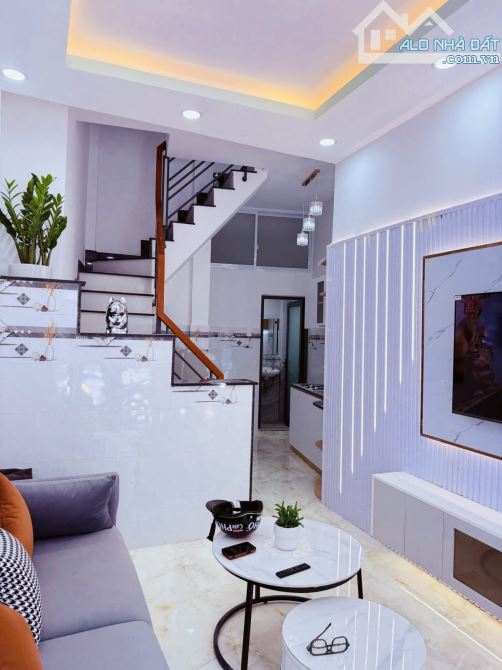 MẶT TIỀN CAO XUÂN DỤC P12, Q8-  VỚI 3X9M - CHỈ CÓ 5.5 TỶ - 9