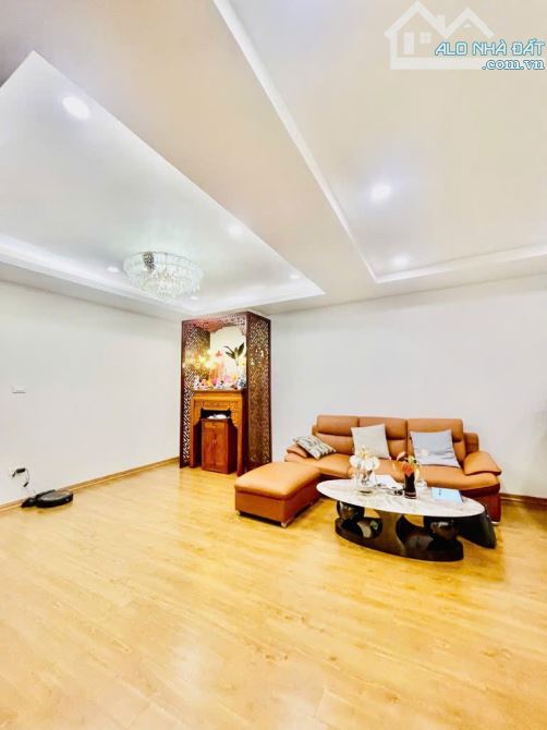 CẦN BÁN CĂN HỘ CHUNG CƯ XUÂN LA - VÕ CHÍ CÔNG - 3 NGỦ - 102M2 - 9
