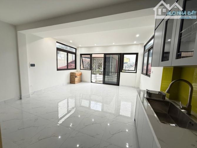 Bán nhà Văn Chương Đống Đa 30m², 6 tầng thang máy, gara ô tô, lô góc, giá 13.6 tỷ - 9