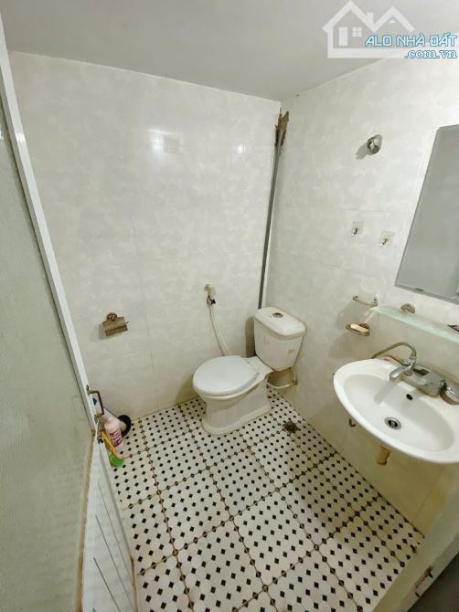NGUYỄN LƯƠNG BẰNG-ĐỐNG ĐA-LÔ GÓC HAI THOÁNG-NGÕ THÔNG-5 PHÒNG NGỦ-GẦN CÔNG VIÊN-12.95 TỶ - 9