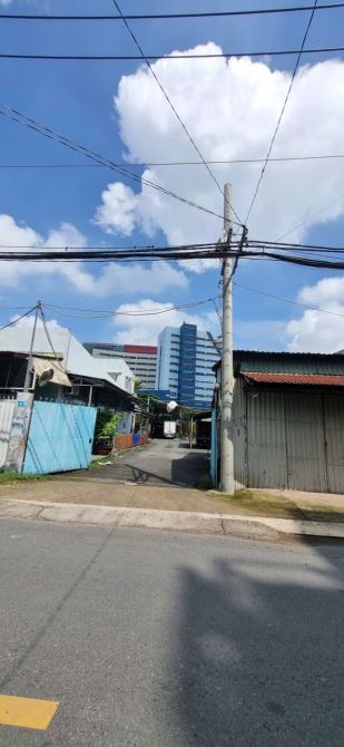 Bà Điểm(TC-HM) bán nhà mt đường 10m thông QL22 gần trường ĐH NNTH giá 4,7tỷ - 9