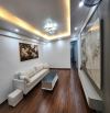 Bán tập thể Cát Linh tầng 4, nhà đẹp 3 ngủ full nội thất, trung tâm Đống Đa