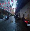 Bán nhà Phân Lô ngõ 82 Nghĩa Tân - Ngõ oto tránh -  Sổ 28m2 - Giá 10 tỷ - Nhà 4 tầng cũ.