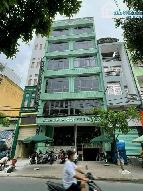 Bán khách sạn MT khu Bàu Cát, dt 12 x 18m. hầm 5 lầu, thu nhập 350tr/ tháng