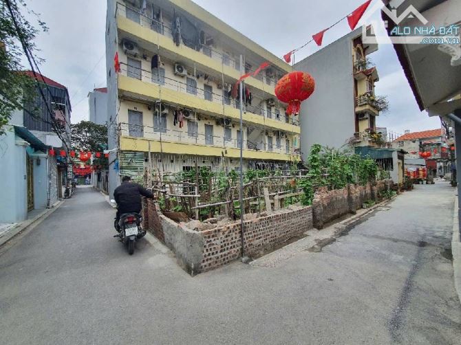 Bán căn hộ dòng tiền 100m Trâu Quỳ - Gia Lâm, đường ô tô thông, dòng tiền ổn định