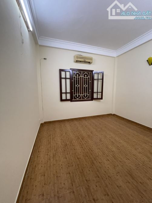 Cho thuê nhà Đội Cấn – Ba Đình DT 55m x 4 tầng, ba gác vèo vèo giá thuê 14tr/th - 1