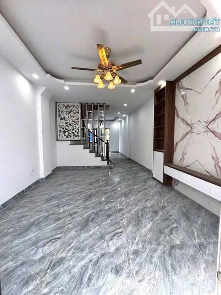 Bán nhà riêng 4Tx41m2,Ngõ Ô TÔ Thông Kinh Doanh Nhỏ Lẻ,Thuận Tiện Di Chuyển Ra Bến Xe YN - 1