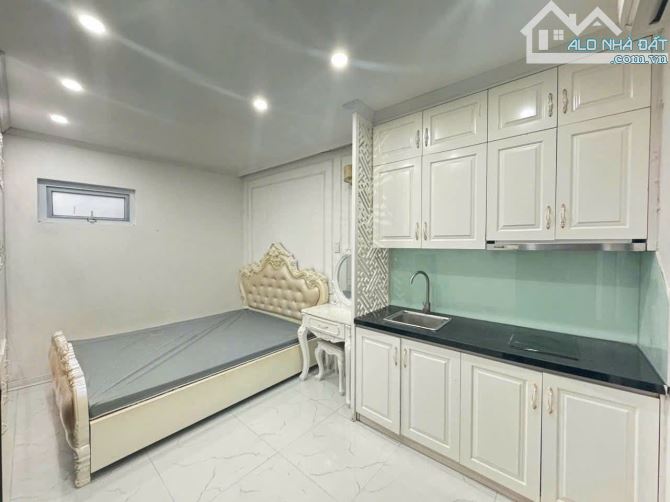 BÁN NHÀ QUAN HOA CẦU GIẤY DT 130M 7 TẦNG 30P CHO THUÊ DOANH THU ~2 TỶ/NĂM GIÁ CHỈ 40 TỶ