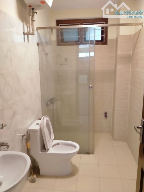 Cho thuê nhà Đội Cấn – Ba Đình DT 55m x 4 tầng, ba gác vèo vèo giá thuê 14tr/th - 2