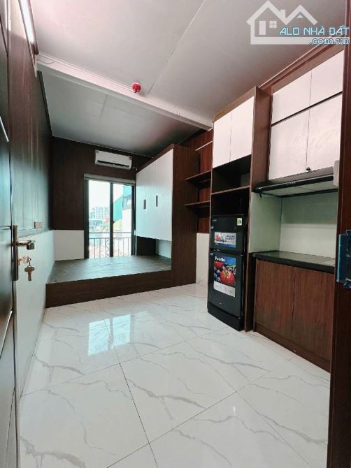 Bán CCMN 65m2 Nguyễn Đức Cảnh, 6 tầng tm 13 pkk. dòng tiền 70tr/tháng