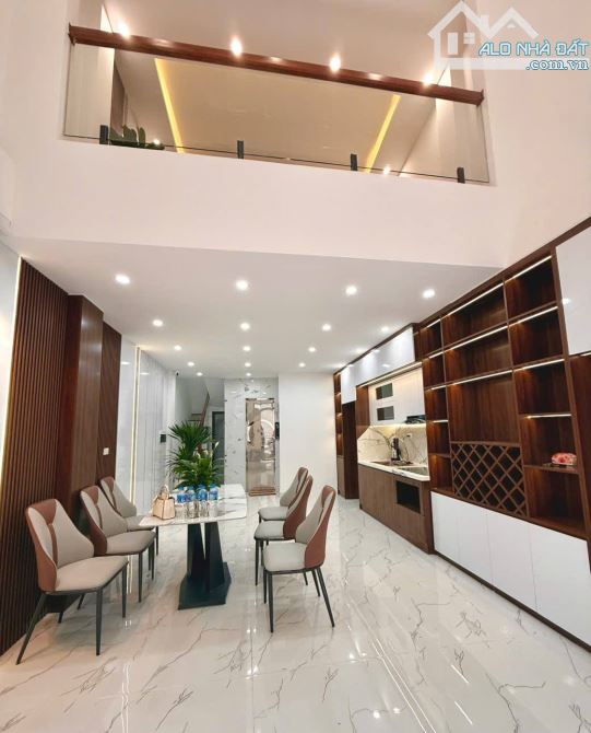 bán nhà 6 tầng, thang máy, 43m, ở sướng, kinh doanh đỉnh cao, Trường Chinh