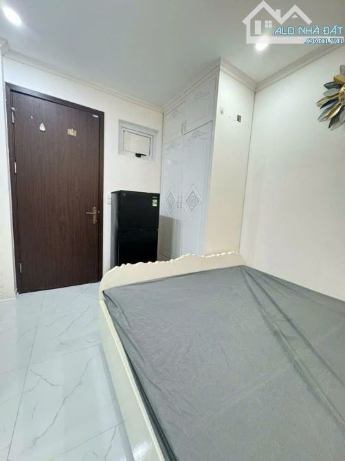 BÁN NHÀ QUAN HOA CẦU GIẤY DT 130M 7 TẦNG 30P CHO THUÊ DOANH THU ~2 TỶ/NĂM GIÁ CHỈ 40 TỶ