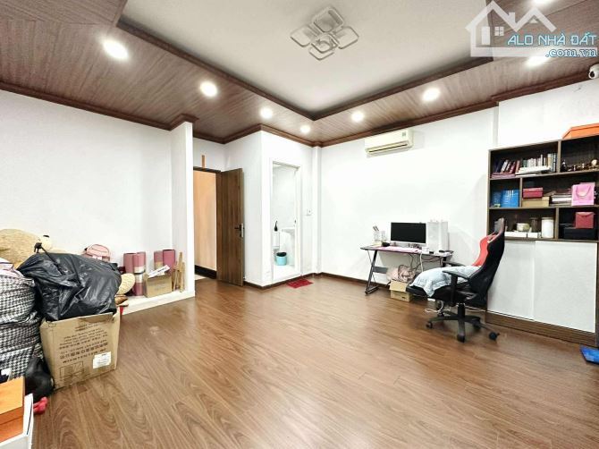 HXH tránh gần MT Hoàng Văn Thụ P.Phú Nhuận 5 tầng ngang 4.7m giá 10.35 tỷ - 5