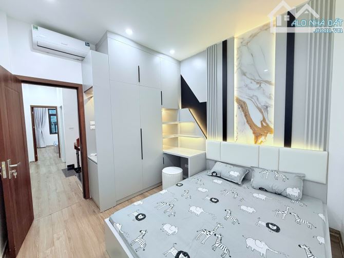 HIẾM-NHÀ HAI BÀ TRƯNG LÔ GÓC ĐẸP THOÁNG 3PN NỘI THẤT XỊN, NGÕ RỘNG, NỞ HẬU|DT40M2x4T_9,2TỶ