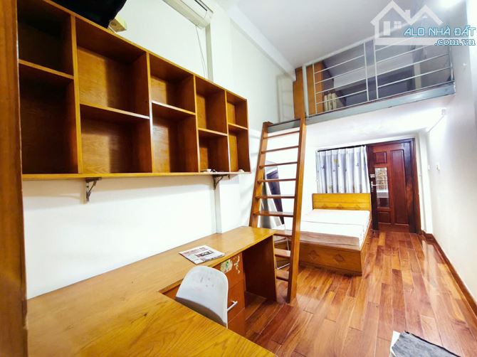 CỰC HIÊM-NHÀ LÒ ĐÚC 4PN NHỎ XINH 18M2, SÁT OTO, GẦN PHỐ CHỈ 4,55TỶ VỀ Ở NGAY