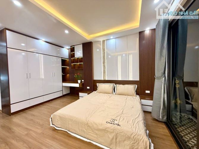 bán nhà 6 tầng, thang máy, 43m, ở sướng, kinh doanh đỉnh cao, Trường Chinh