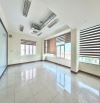 Cực hiếm! Văn phòng 40m² có pantry, hầm xe, đầy đủ nội thất – 8,4tr/tháng