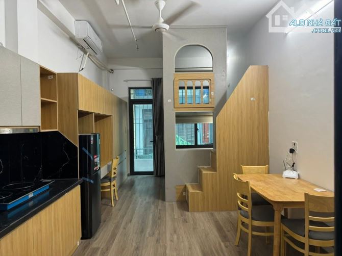 BÁN NHÀ DÒNG TIỀN LÔ GÓC NGÕ Ô TÔ PHỐ THÀNH THÁI CẦU GIẤY DT 130M 7 TẦNG 50 TỶ