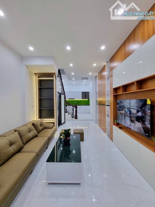 TÂN TRIỀU TRIỀU KHÚC – NGÕ RỘNG - CÁCH ĐƯỜNG TO 20M – TIỆN ÍCH BÀN NGÀN- ẢNH THẬT 100%