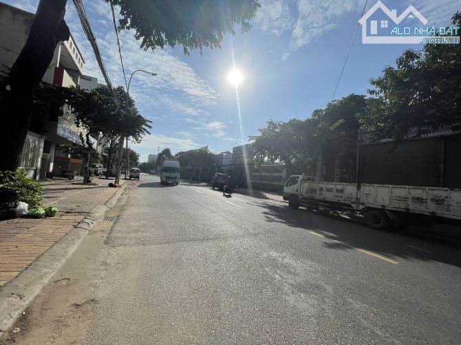 BÁN ĐẤT MẶT TIỀN HUYỀN TRÂN P8 TP VŨNG TÀU - 5x24 DT 120M2 - VUÔNG VỨC GIÁ CHỈ 12,5 TỶ - 2