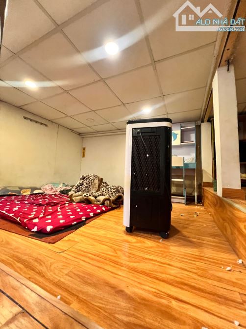 Bán Nhà Thợ Nhuộm 20M, MT: 3,5M Giá 4 Tỷ. 1 nhà ra phố, nhà mới ở luôn