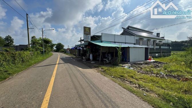 🌟 Bán Đất Xã Láng Dài - Đất Đỏ, TP HCM - 463m², 200m² Thổ Cư 🏡 - 2