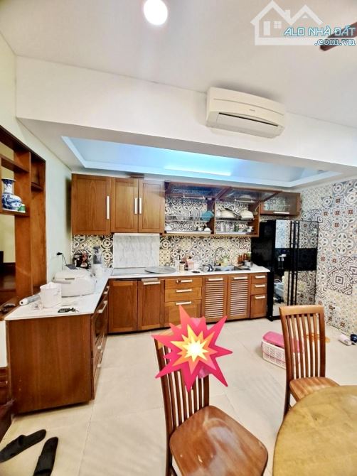 Ngõ ô tô Đặng Tiến Đông, sát phố, kinh doanh, KCBT, ô tô vào nhà, 2 thoáng, 56m*5T