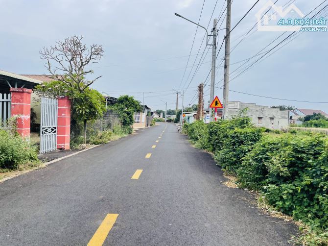 🏡 Bán Đất Lô Góc Mặt Tiền Nguyễn Hữu Huân, TT Đất Đỏ, 251m² - Giá 2,6 Tỷ - 3