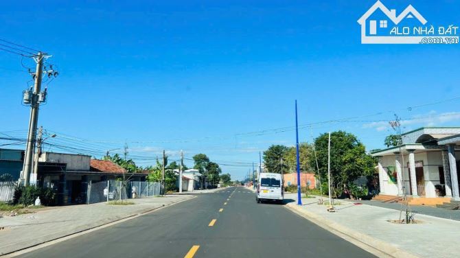 🏡 Bán Đất Mặt Tiền Tạ Văn Sáu, TT Đất Đỏ, 232m² - Giá 2,5 Tỷ - 3