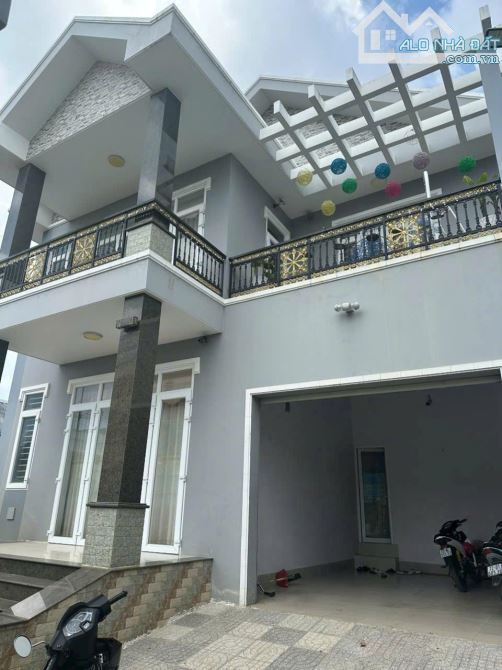 🏡 Bán gấp Biệt thự Long Hải – Vũng Tàu, trung tâm thị trấn - 💰 Giá bán 10,5 tỷ, còn - 3