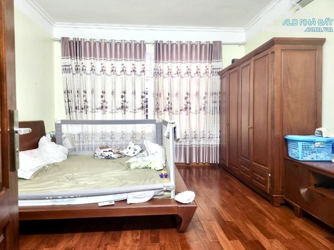 Ngõ ô tô Đặng Tiến Đông, sát phố, kinh doanh, KCBT, ô tô vào nhà, 2 thoáng, 56m*5T