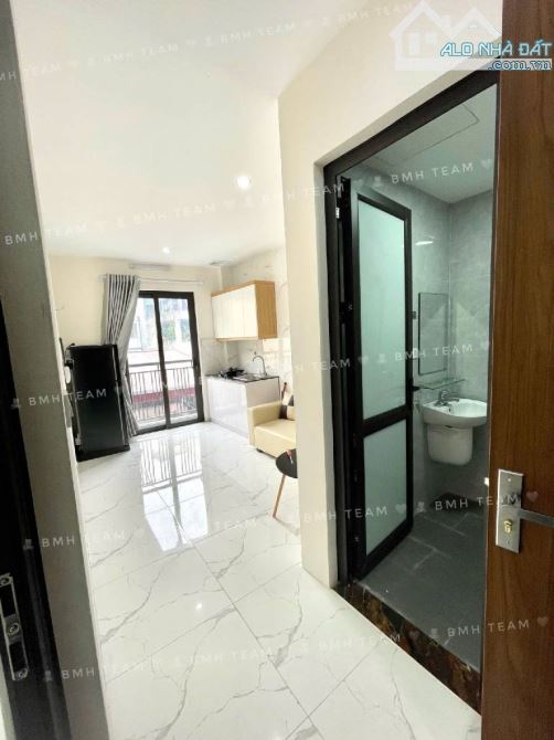 Bán nhà Hoàng Văn Thái, 82m, 7 tầng thang máy, ô tô tránh, D.thu 1.2 tỷ/năm, PCCC đủ,28 tỷ