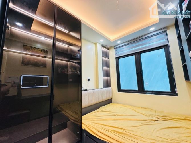 Cực hiếm!!! Siêu phẩm nhỏ xinh phố Đại La, 1 nhà ra phố chỉ nhỉnh 5 tỷ