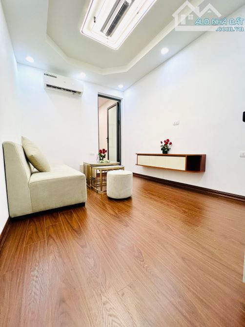 BÁN TẬP THỂ CỰC VIP – KIM LIÊN, LƯƠNG ĐỊNH CỦA, ĐỐNG ĐA. 70M2 – 2PN. 3,65 TỶ