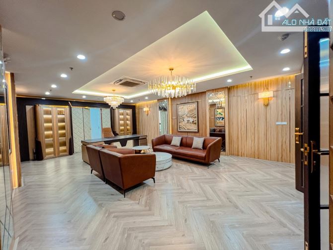 LÔ GÓC BỀ THẾ MẶT PHỐ TRƯỜNG CHINH, VỈA HÈ, 3 THOÁNG, 8T THANG MÁY, PCCC, DT 80TR/TH