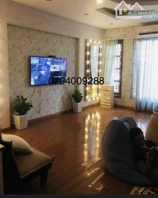 Lô góc! Kim Mã, ô tô tránh, vuông vức, thông, sát phố, kinh doanh, văn phòng đỉnh. 65m2*4T